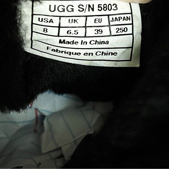 UGG Black Winter Boots - Picture 6 of 7